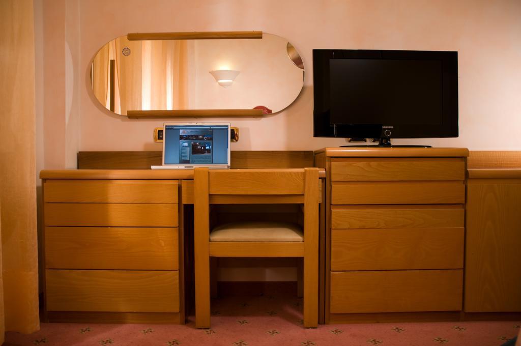 Grand Hotel Ambasciatori Wellness & Spa Кианчано Терме Екстериор снимка